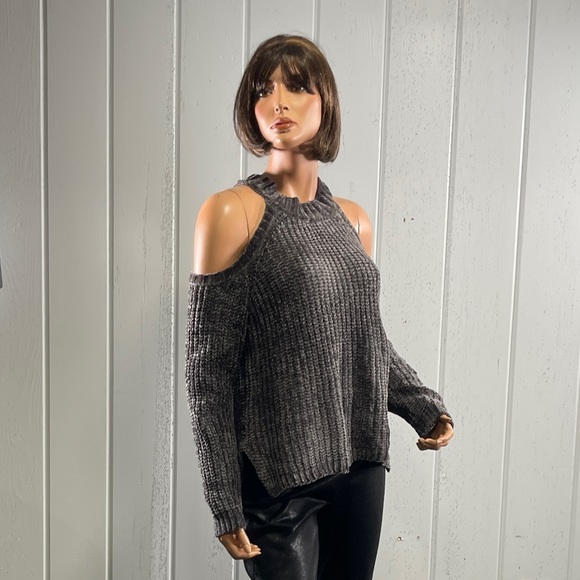 *Adam Levine Women’s Charcoal Knitted Open Shoulder Sweater Sz L - Picture 4 of 9